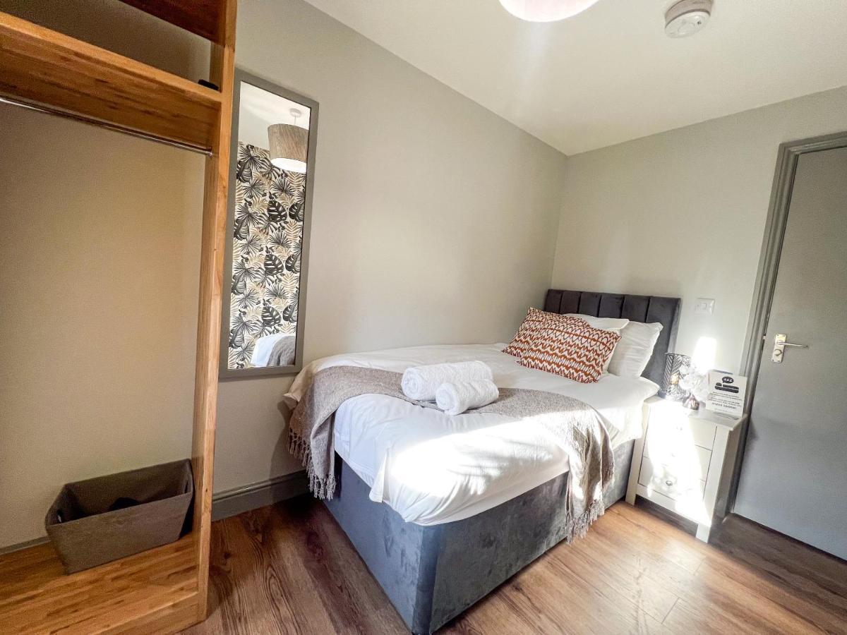 Tyrone House Villa Boston Room photo